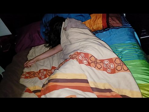 ❤️ Figliastro che rimprovera la sua giovane matrigna mentre lei dorme ❤ Porno analeal it.elitemangas.top ️❤